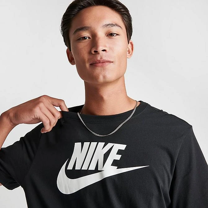 Men's Nike Sportswear Icon Futura T-Shirt Black/White - AR5004 010 7 Men's Nike Sportswear Icon Futura T-Shirt Black/White - AR5004 010 - Image 5