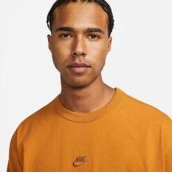 Men's Nike Sportswear Premium Essentials Long-Sleeve T-Shirt Desert Ochre - DO7390 754 -Deals Adidas Store DO7390 754 M4