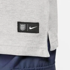 Men's Nike England Matchup Soccer Polo Shirt Matte Silver/Obsidian - DR9718 063 -Deals Adidas Store DR9718 063 M5