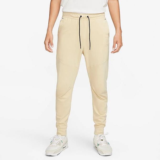 Men's Nike Sportswear Tech Essentials Lightweight Slim-Fit Fleece Jogger Sweatpants Team Gold/Team Gold - DX0826 783 3 Men's Nike Sportswear Tech Essentials Lightweight Slim-Fit Fleece Jogger Sweatpants Team Gold/Team Gold - DX0826 783