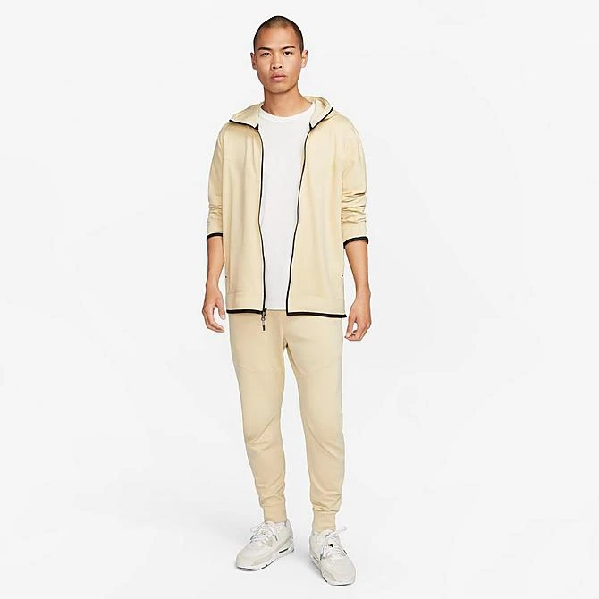 Men's Nike Sportswear Tech Essentials Lightweight Slim-Fit Fleece Jogger Sweatpants Team Gold/Team Gold - DX0826 783 5 Men's Nike Sportswear Tech Essentials Lightweight Slim-Fit Fleece Jogger Sweatpants Team Gold/Team Gold - DX0826 783 - Image 3