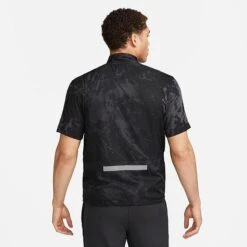 Men's Nike Repel Run Division Graphic Print Running Vest Black/Reflective Silver - DX0847 010 10 Men's Nike Repel Run Division Graphic Print Running Vest Black/Reflective Silver - DX0847 010 -Deals Adidas Store DX0847 010 M3