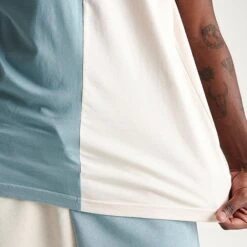 Men’s Adidas Originals Color Split T-Shirt Magic Grey/Wonder White - IJ8669 037 -Deals Adidas Store IJ8669 037 M6